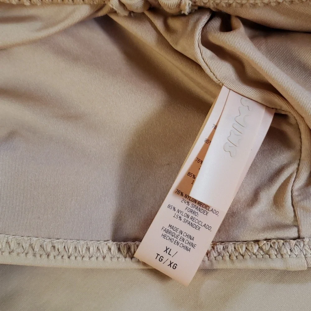 SKIMS XL NWOT swim shrug bikini top - Picture 2 of 2